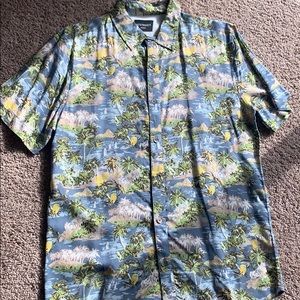 Men’s Button down.